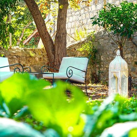 סוטיבאן Charming Two-Bed Apartment Orange Garden מראה חיצוני תמונה