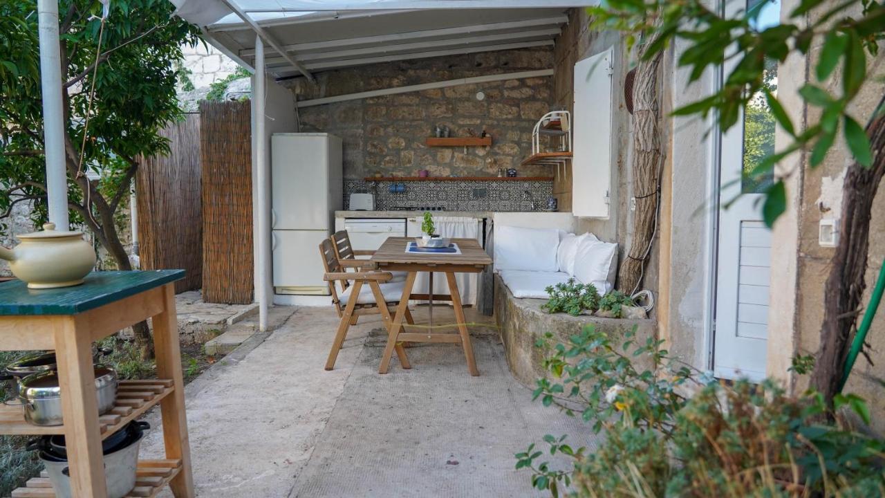 סוטיבאן Charming Two-Bed Apartment Orange Garden מראה חיצוני תמונה