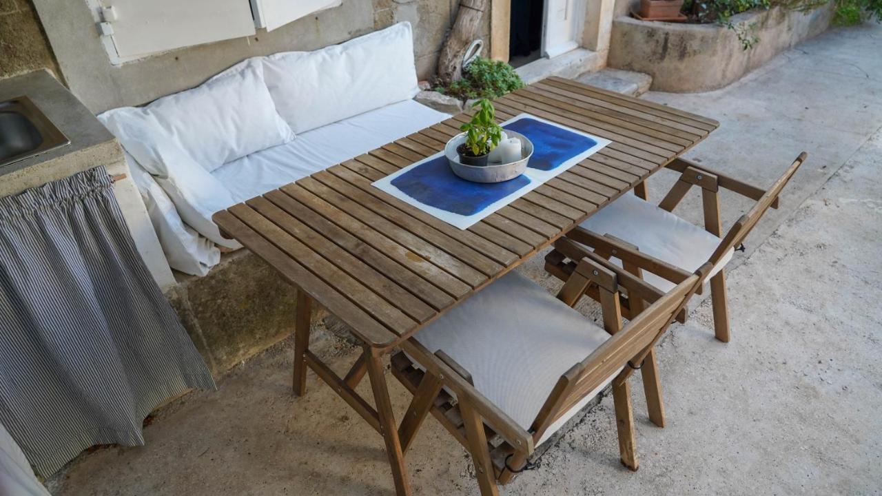 סוטיבאן Charming Two-Bed Apartment Orange Garden מראה חיצוני תמונה