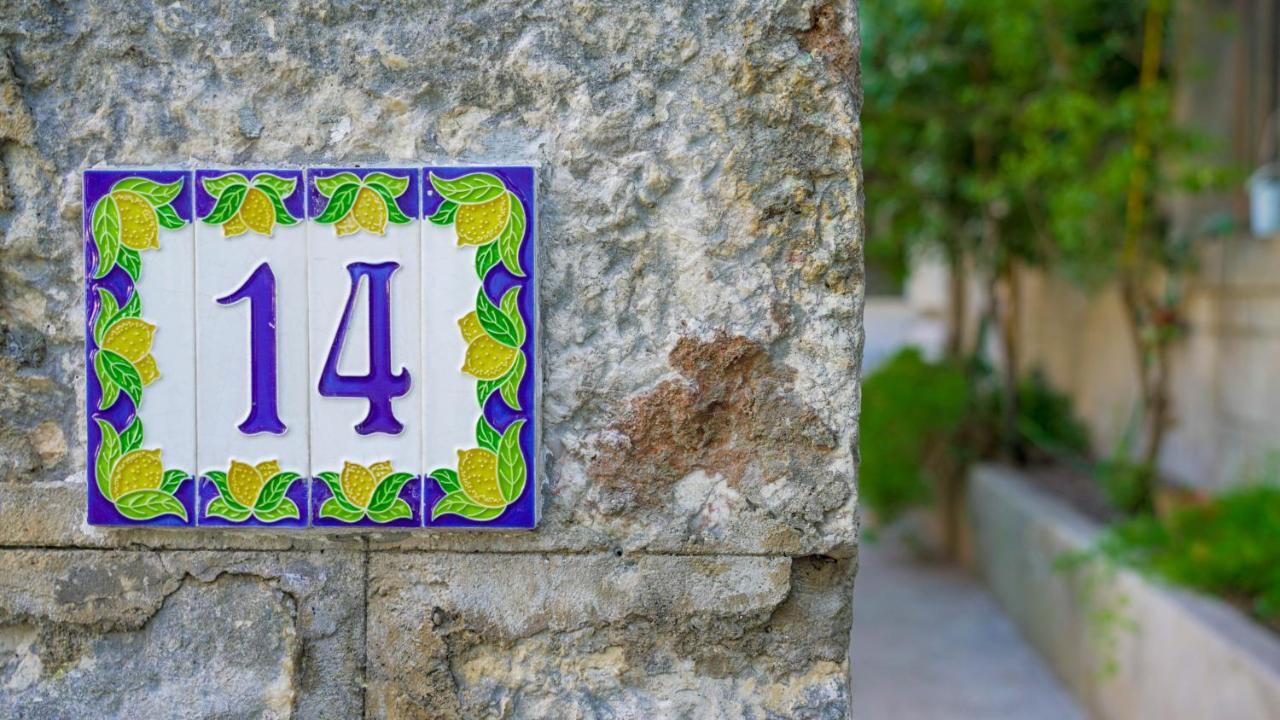 סוטיבאן Charming Two-Bed Apartment Orange Garden מראה חיצוני תמונה