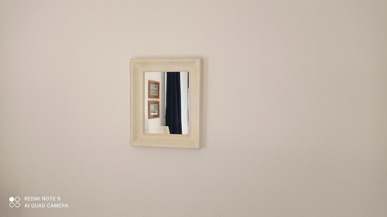 סוטיבאן Charming Two-Bed Apartment Orange Garden מראה חיצוני תמונה